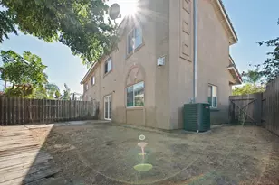 453 Calle Elegante, Vista, CA 92083 - Photo 7