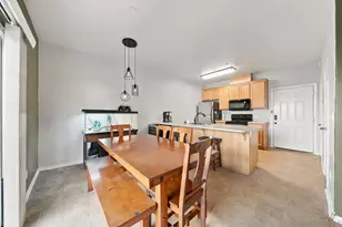 453 Calle Elegante, Vista, CA 92083 - Photo 15
