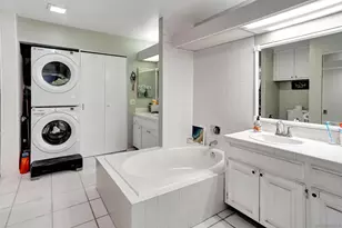 7959 Caminito Dia, San Diego, CA 92122 - Photo 19