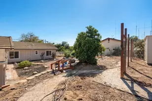 1242 Hillcrest Ln, Fallbrook, CA 92028 - Photo 45