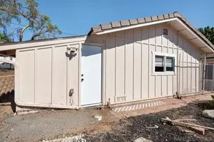 1242 Hillcrest Ln, Fallbrook, CA 92028 - Photo 19