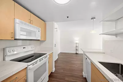  425 W Beech Street #721, San Diego, CA 92101 - Photo 15