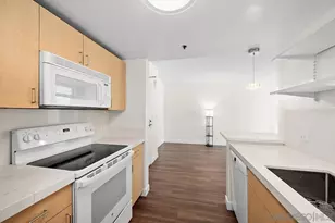 425 W Beech St, San Diego, CA 92101 - Photo 15