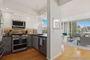 321 Tenth Ave, San Diego, CA 92101 - Photo 3