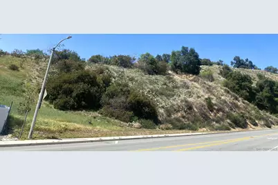  16 Esperanza Drive #16, La Verne, CA 91750 - Photo 5