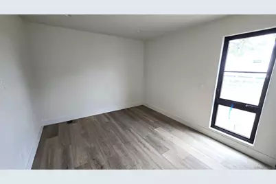  227 Hill Dr, Vista, CA 92083 - Photo 15