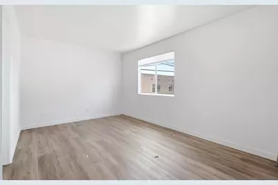  4073 Chamoune Ave, San Diego, CA 92105 - Photo 13