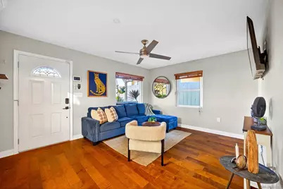  530 11th St, Imperial Beach, CA 91932 - Photo 5