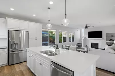  310 Dahlia Way, El Cajon, CA 92020 - Photo 7