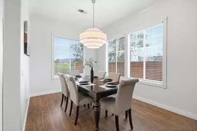  731 Dry Creek Dr, Chula Vista, CA 91914 - Photo 5