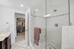 2954 Woodford Dr, La Jolla, CA 92037 - Photo 21