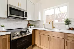 1953 Emerald St, San Diego, CA 92109 - Photo 57