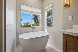 7001 Surfbird Cir, Carlsbad, CA 92011 - Photo 21