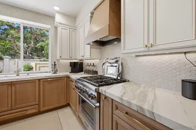  7001 Surfbird Circle, Carlsbad, CA 92011 - Photo 7