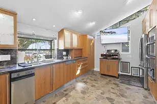 3304 Buena Vista St, San Diego, CA 92109 - Photo 17