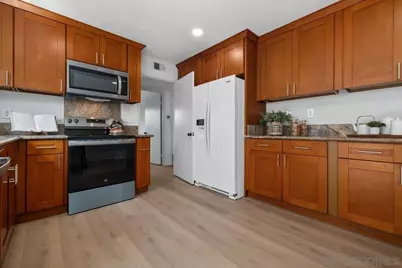  4680 Huggins St, San Diego, CA 92122 - Photo 13