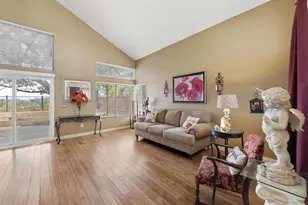 24509 Pantera Ct, Murrieta, CA 92562 - Photo 3