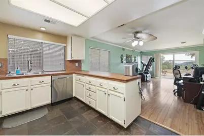  24509 Pantera Ct, Murrieta, CA 92562 - Photo 11