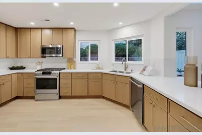  1465 Caminito Solidago, La Jolla, CA 92037 - Photo 9
