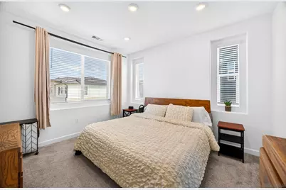  804 Makani St #2, Chula Vista, CA 91911 - Photo 13
