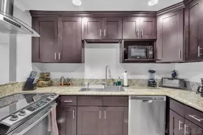  711 Island Ct #1, San Diego, CA 92109 - Photo 23