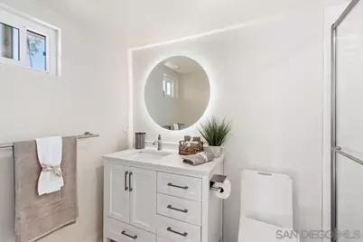  7509 Draper #210, La Jolla, CA 92037 - Photo 15