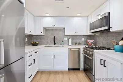  7509 Draper #210, La Jolla, CA 92037 - Photo 11