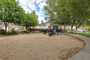 42066 Chestnut Dr, Temecula, CA 92591 - Photo 49