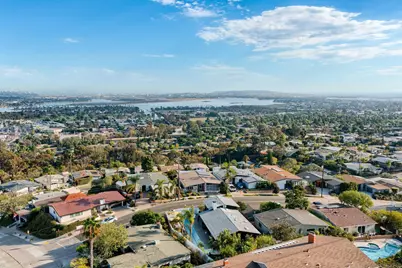  2648 Loring St., San Diego, CA 92109 - Photo 3