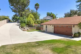 676 Via Rancho, Escondido, CA 92029 - Photo 3