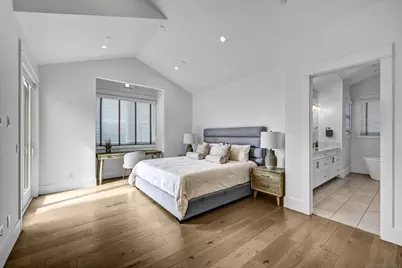  7209 Fay Ave, La Jolla, CA 92037 - Photo 13
