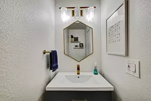 10832 Macouba Pl, San Diego, CA 92124 - Photo 9