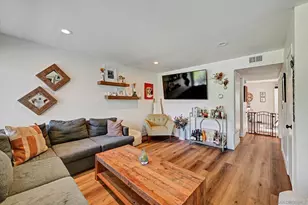 10832 Macouba Pl, San Diego, CA 92124 - Photo 11