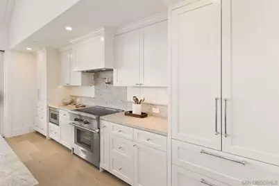  747 Orange Ave #202, Coronado, CA 92118 - Photo 5