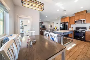 337 Dun Blazer Wy, Fallbrook, CA 92028 - Photo 17