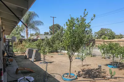  580 Kit, Hemet, CA 92543 - Photo 7