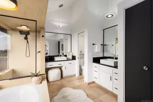 7160 Caminito Pepino, La Jolla, CA 92037 - Photo 21
