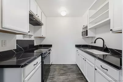  405 Requeza St #H12, Encinitas, CA 92024 - Photo 7