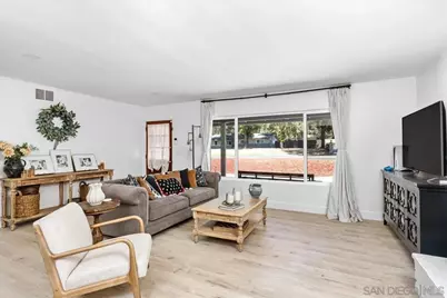  3620 Foxley Dr, Escondido, CA 92027 - Photo 9