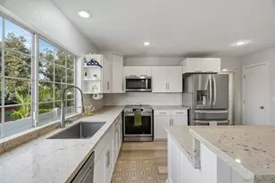 29760 Eagle Point Dr, Canyon Lake, CA 92587 - Photo 11