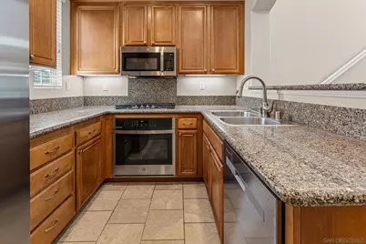  977 Pearleaf Ct, San Marcos, CA 92078 - Photo 5