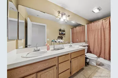  2062 Pleasant Waters Ct, Spring Valley, CA 91977 - Photo 15