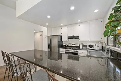  1690 Madrone Glen, Escondido, CA 92027 - Photo 5