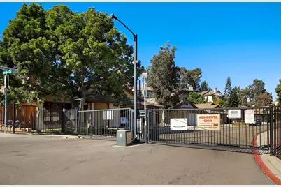  1690 Madrone Glen, Escondido, CA 92027 - Photo 23