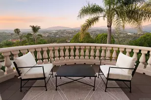 18136 Via Ascenso, Rancho Santa Fe, CA 92067 - Photo 35