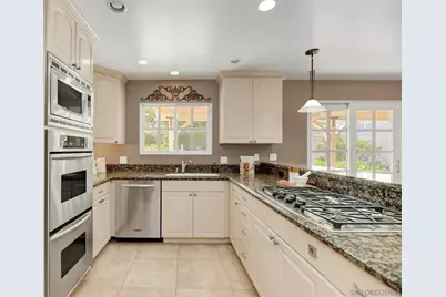  4720 Caroline Dr, San Diego, CA 92115 - Photo 11