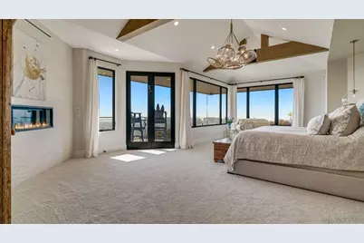  7173 Obelisco Cir, Carlsbad, CA 92009 - Photo 25