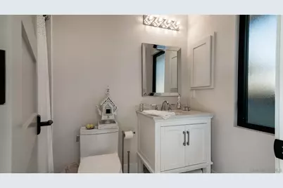  7173 Obelisco Cir, Carlsbad, CA 92009 - Photo 37