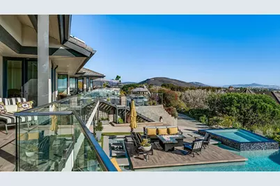  7173 Obelisco Cir, Carlsbad, CA 92009 - Photo 9