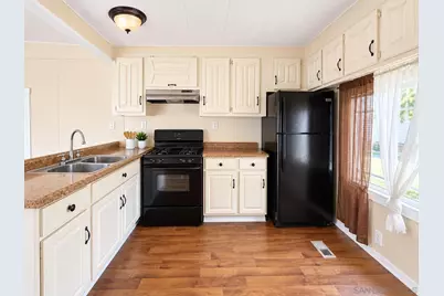  121 Orange Ave, Chula Vista, CA 91911 - Photo 9